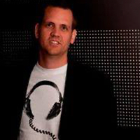 Brett Costello Photo